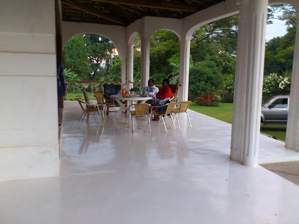 Egg Botanical View Motel Entebbe Exterior photo