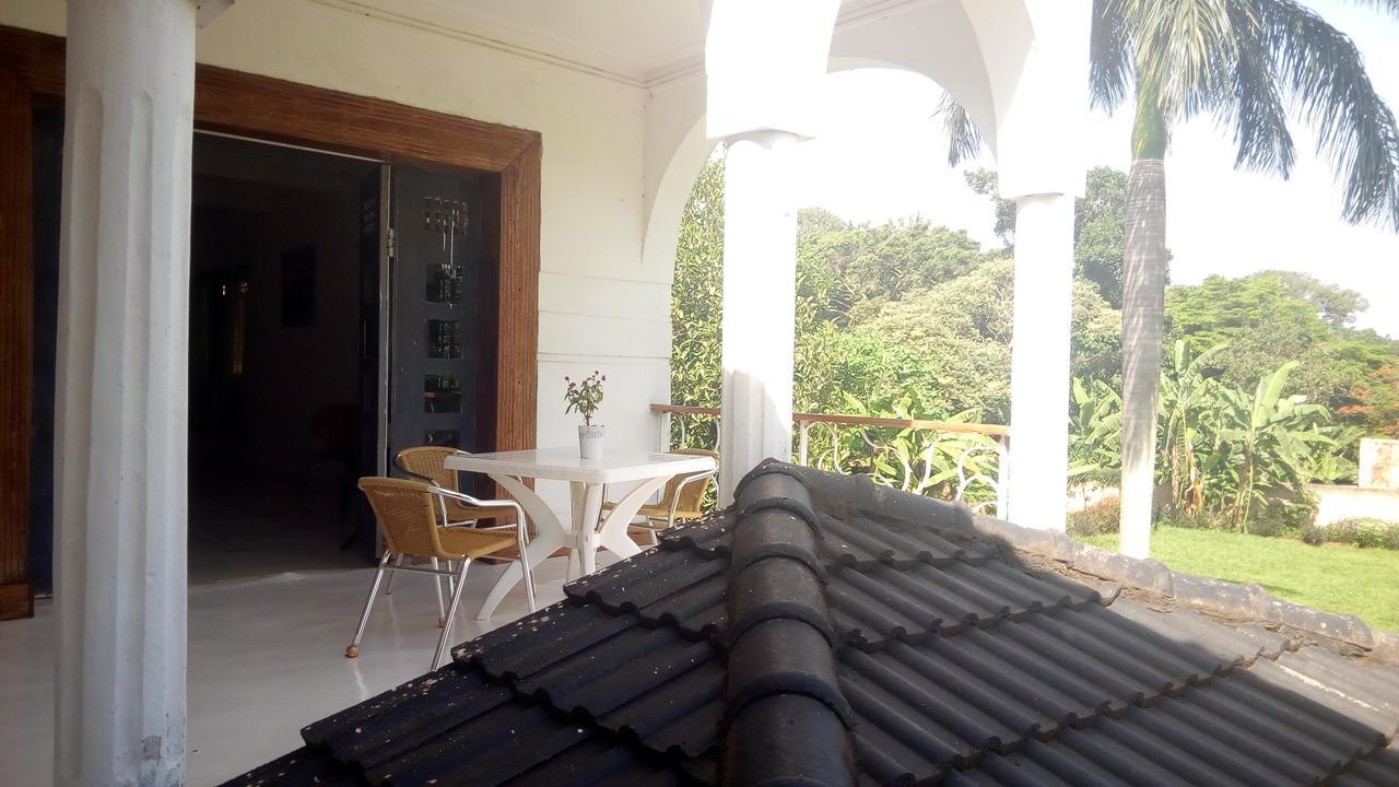 Egg Botanical View Motel Entebbe Exterior photo